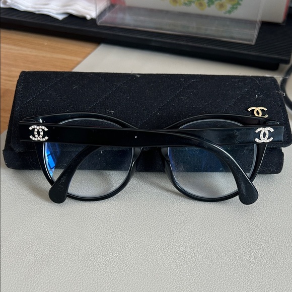 CHANEL Black Women Eyeglasses - Picture 3 of 3